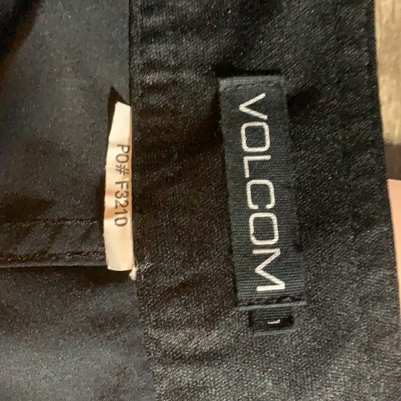 Volcom women’s board shorts - Picture 6 of 7